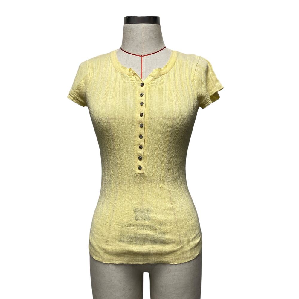 Vintage American Attitudes Yellow Knit Button Front Layering Y2K Top
